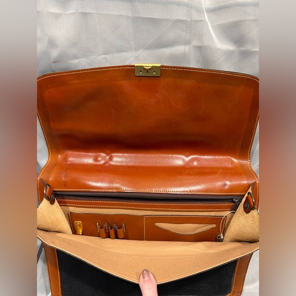 Gerard Henon Paris Vintage messenger bag/briefcase with lock and key - Picture 4 of 8